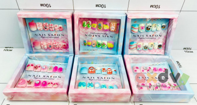Фото Набор ногтей "Маникюрный салон / Nail Salon" Арт.LY-002 1/12 в интернет-магазине axdv.ru